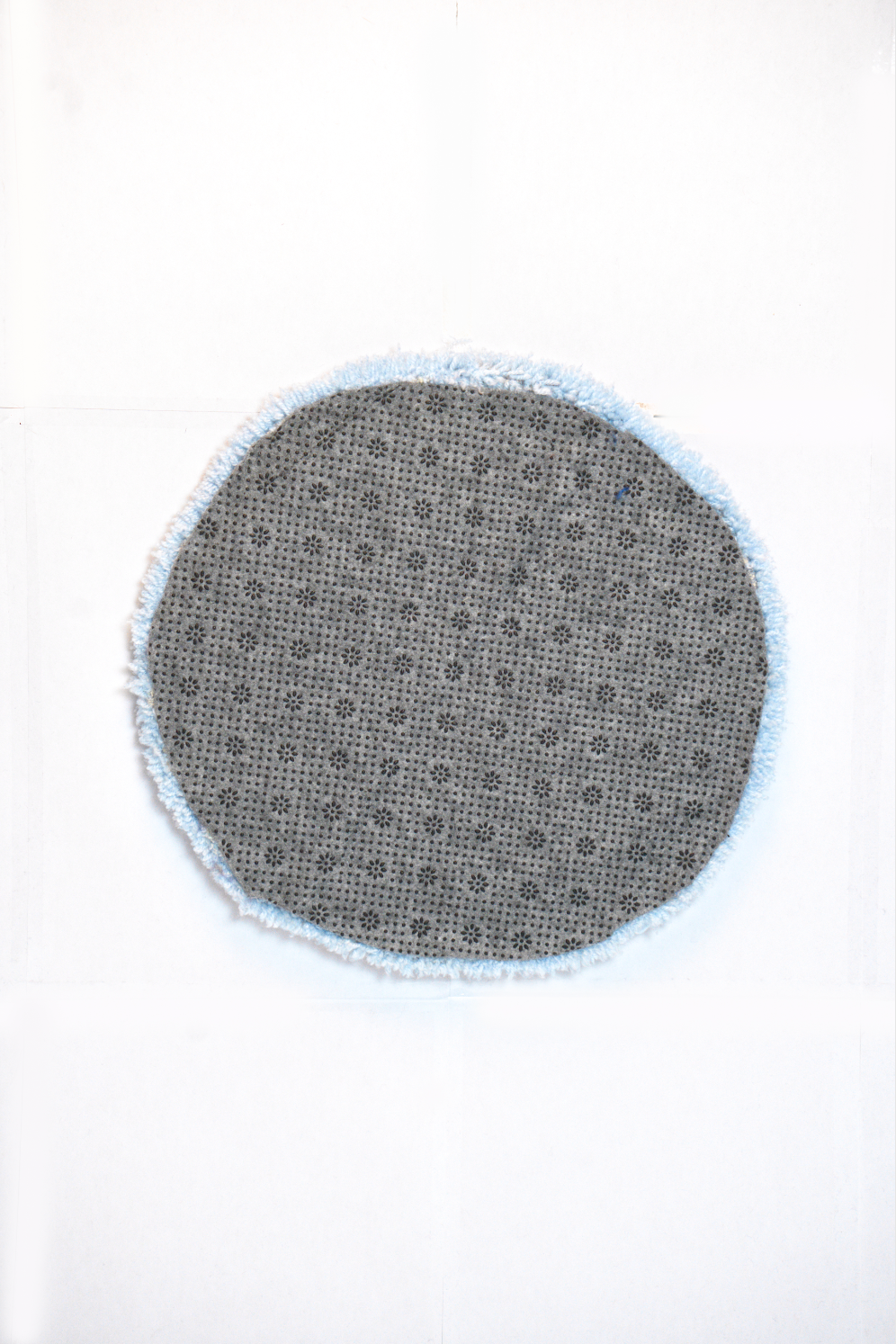 Tapis “Fleurs” Bleu — Collection Pop-Up Galerie 2024