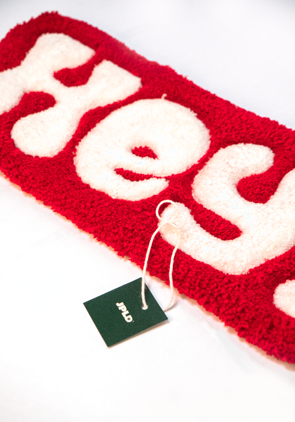Tapis “Hey” — Collection Pop-Up Galerie 2024