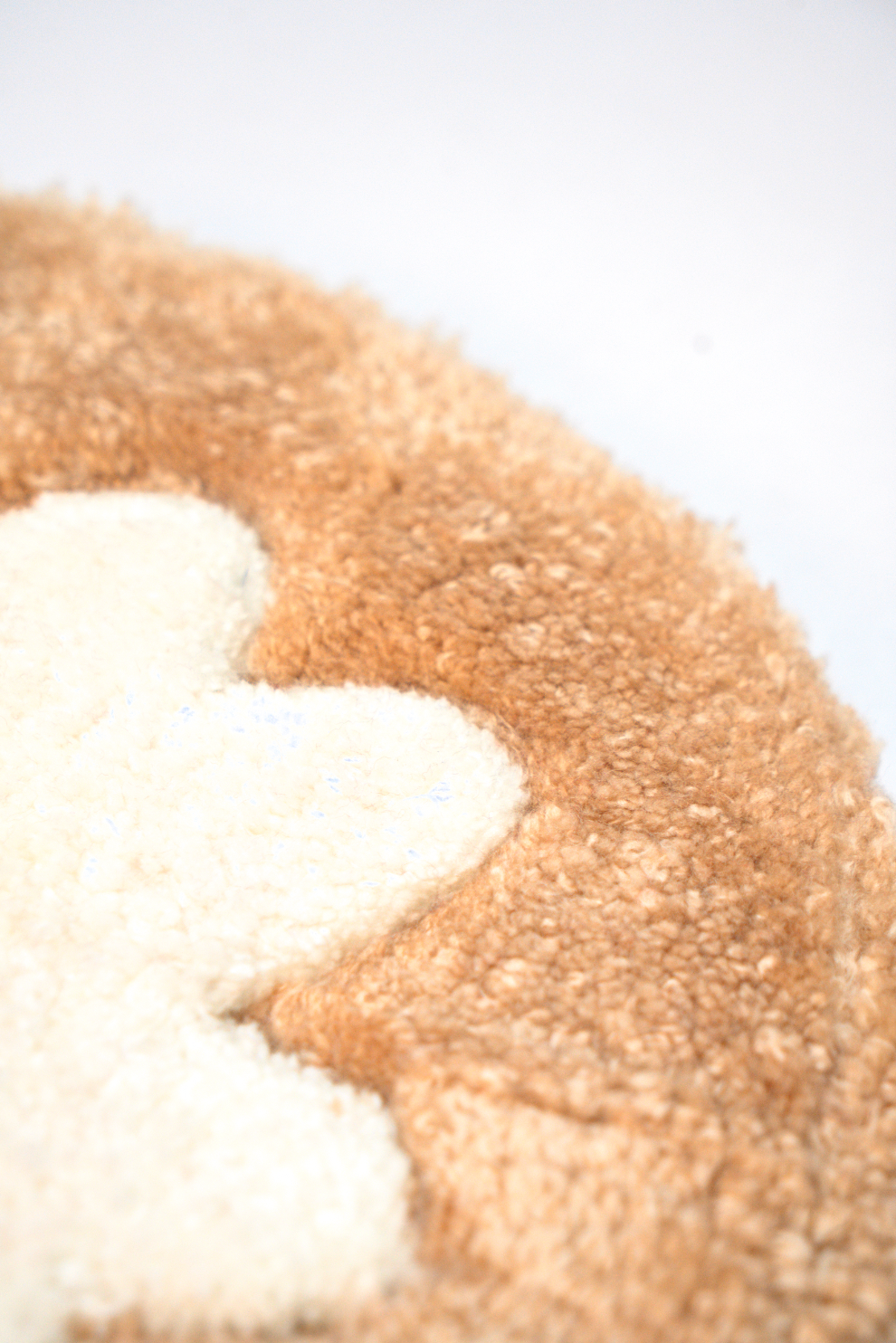 Tapis “Fleur” Beige — Collection Pop-Up Galerie 2024